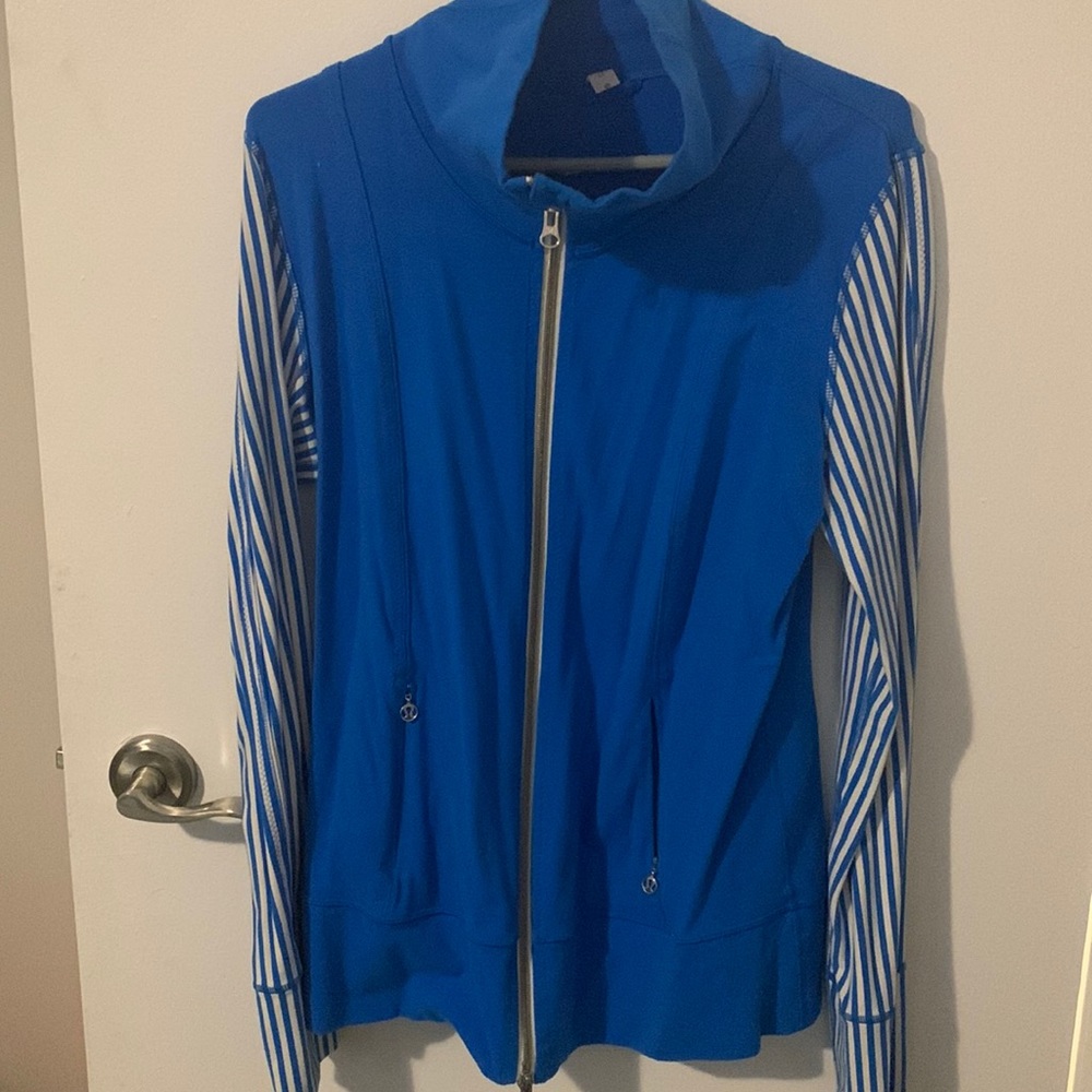 3 Lululemon jacket bundle excellent condition all like new✅🚭🐾